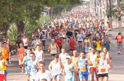 As inscrições para a sexta edição da Meia Maratona Internacional de São Paulo continuam abertas no site oficial da prova / Foto: Márcio Kato / ZDL